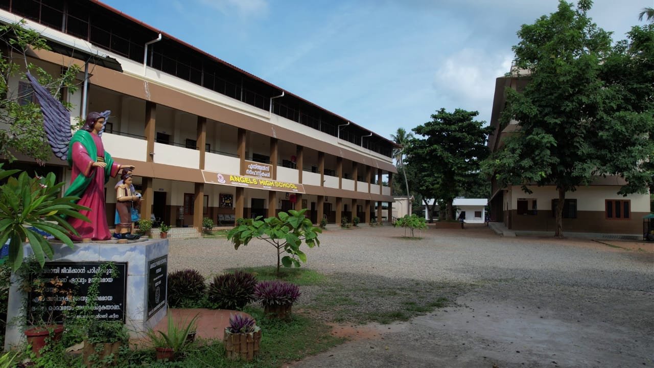 ഡൊറോത്തിയൻ സിസ്റ്റേഴ്സ് - എയ്ഞ്ചൽസ് സ്കൂൾ