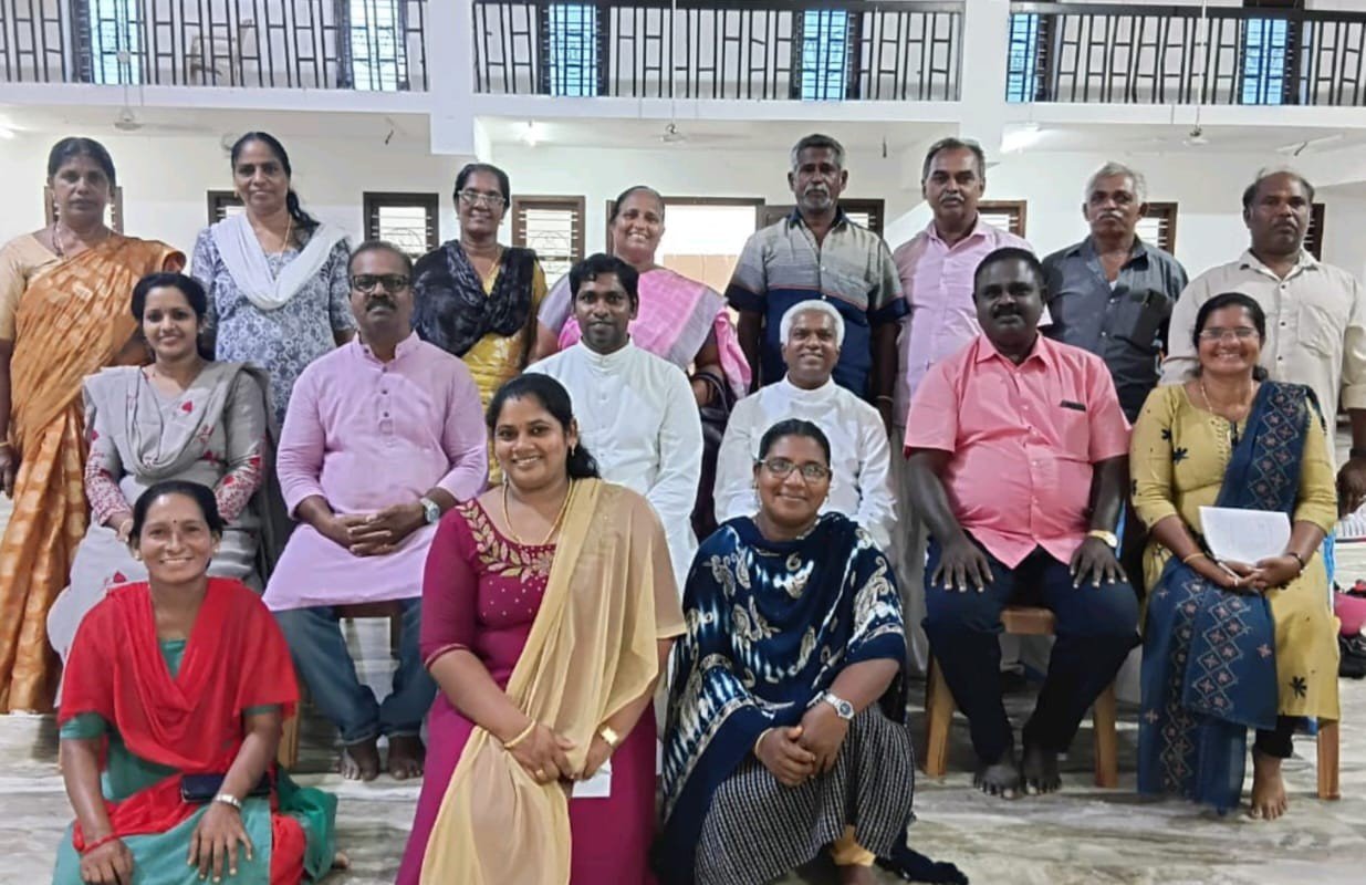 അൽമായ സമിതി